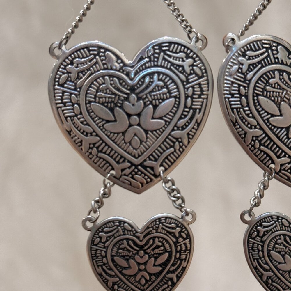 VINTAGE HEART SILVER EARRINGS - Picture 3 of 4